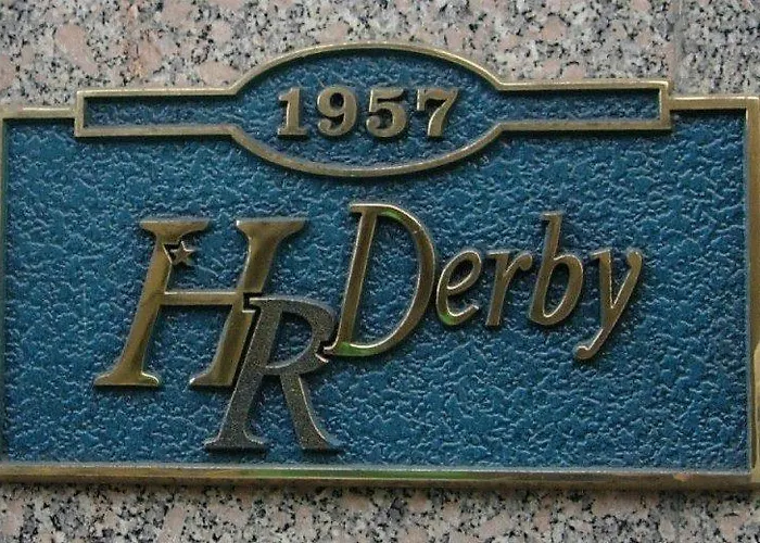 Restaurante Derby Отель Карбаллино