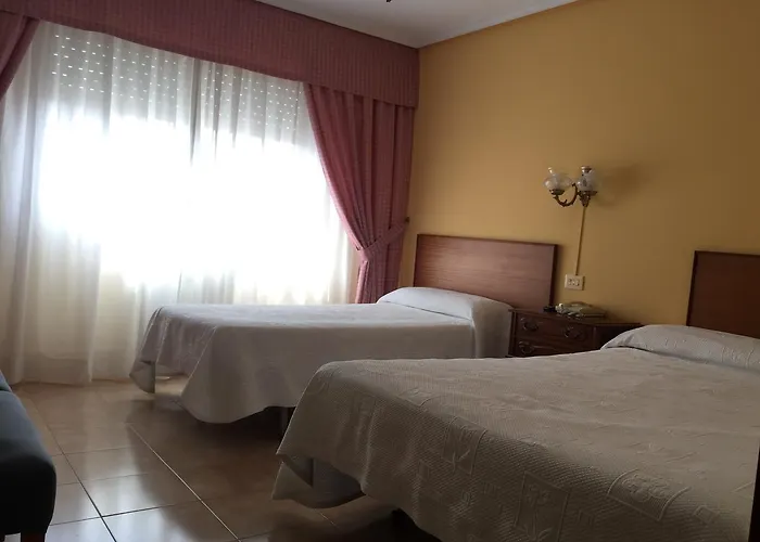 Ξενοδοχείο Restaurante Derby Carballino